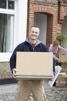 Moving team handling a home relocation in Norway