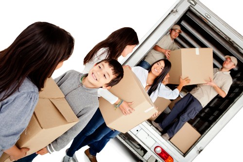 Removals van for local moving in Norway with home and business transport