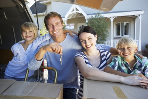 Packing and furniture moving support for a Norwegian home move