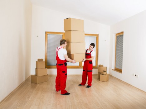 Local removal team helping with a small move in Norway